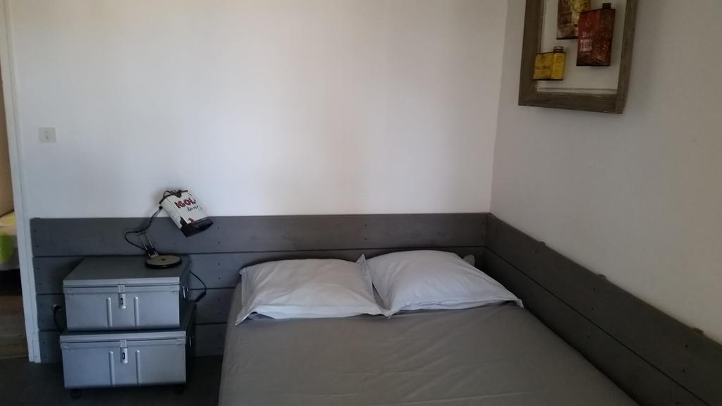 Leucateloc Apartment Bilik gambar